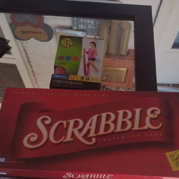 Scrabble Board Game in Red Box with Bonus - Picture 1 of 4